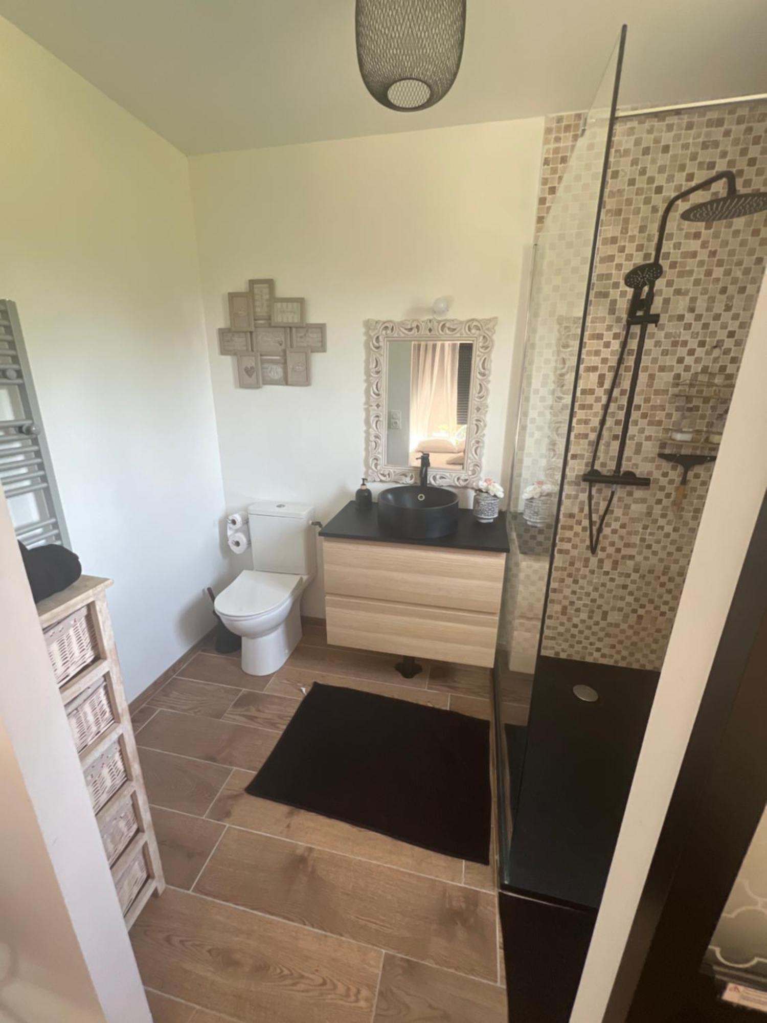Quiniere - Entre Lac Et Foret - Hebergement Independant Avec Espace Kitchenette Blois Zewnętrze zdjęcie
